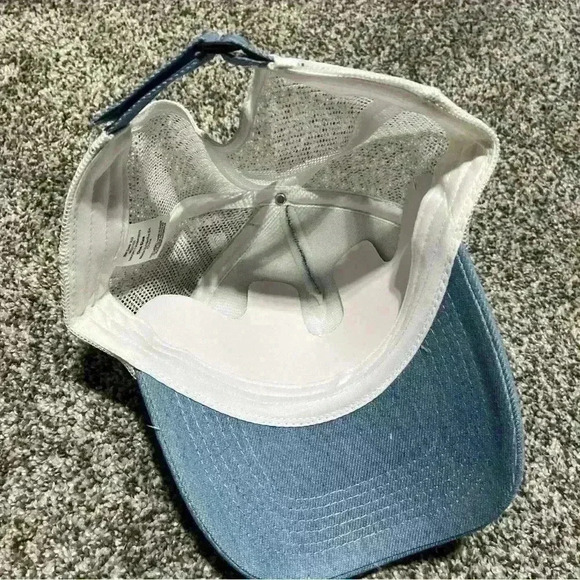 Women's Blue and White Baseball /Trucker Hat with decorative Pins NWT - Picture 6 of 6